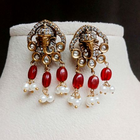 Handmade Brass Metal Jewellery Red Bead Pendant Set